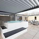 Lägenhetshotell Kells 4*