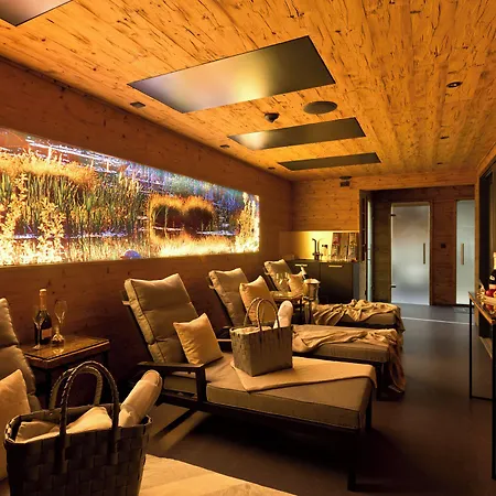 Kells Aparthotel